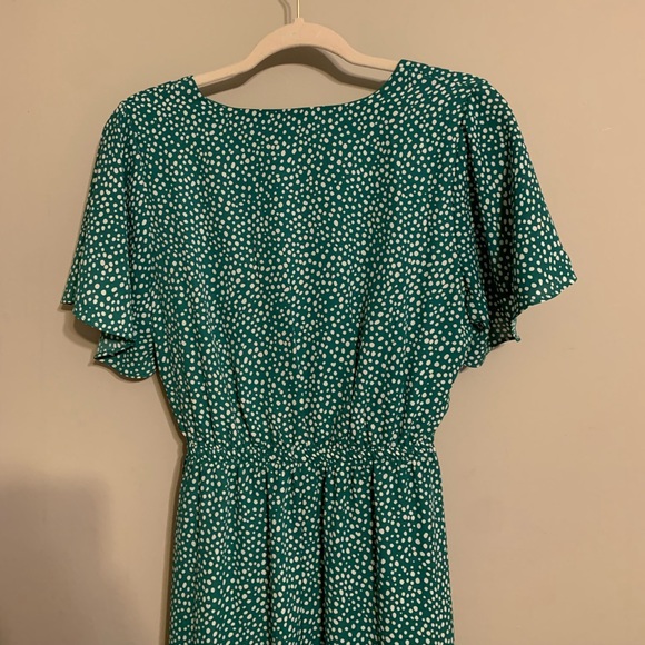 FLUTTER SLEEVE WRAP DRESS - Picture 2 of 4